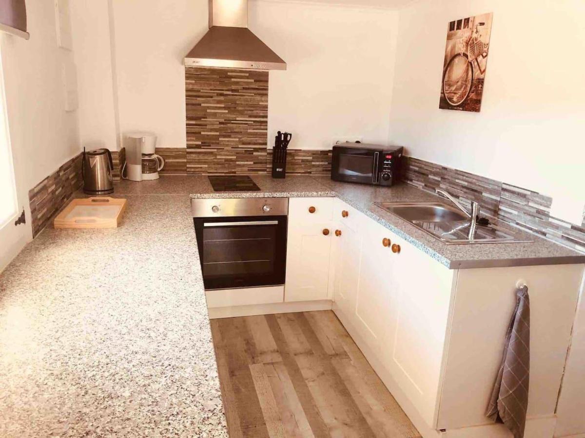 Lovely 2 Bed Apartment In Alcalalí Esterno foto