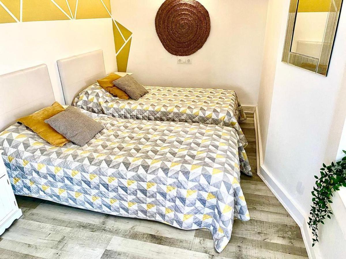 Lovely 2 Bed Apartment In Alcalalí Esterno foto
